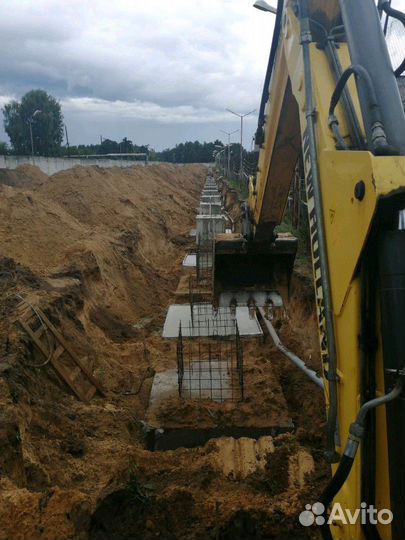 Экскаватор-погрузчик