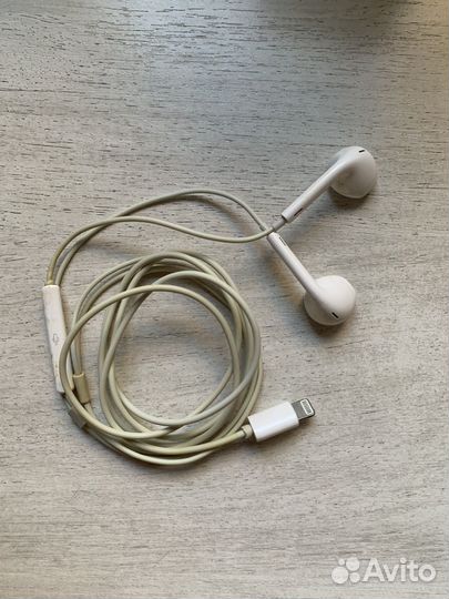 Наушники apple earpods lightning