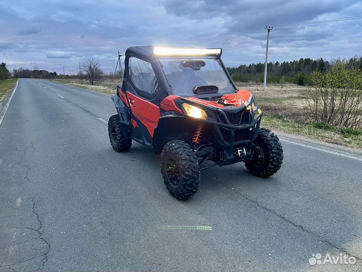 BRP CAN-AM MAverick Sport 1000 R