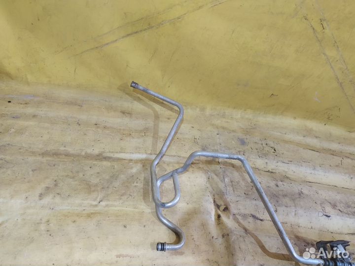 Шланг кондиционера Cadillac SRX 2003-2009 Кадилак