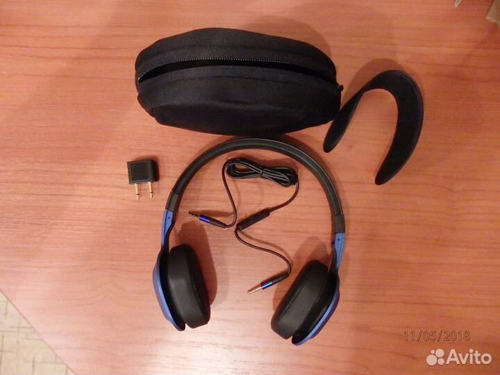 Наушники KEF M400