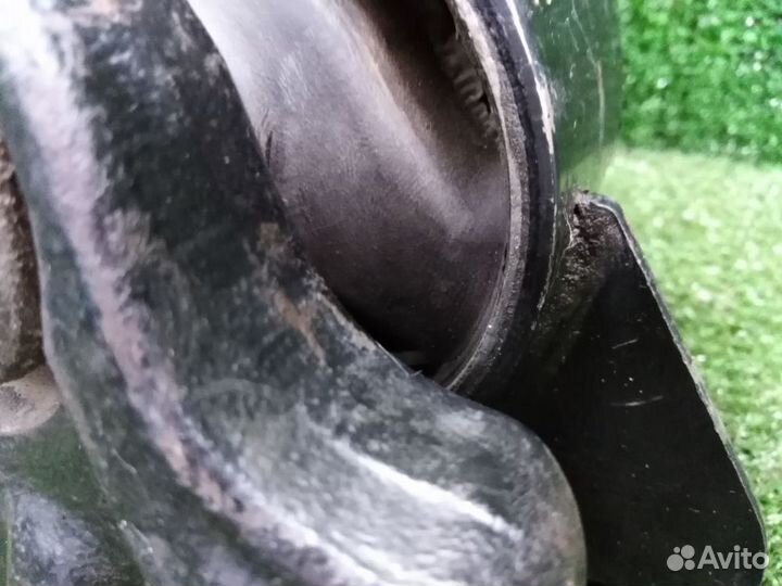 Подушка двигателя правая Toyota Corolla 1993 CE100