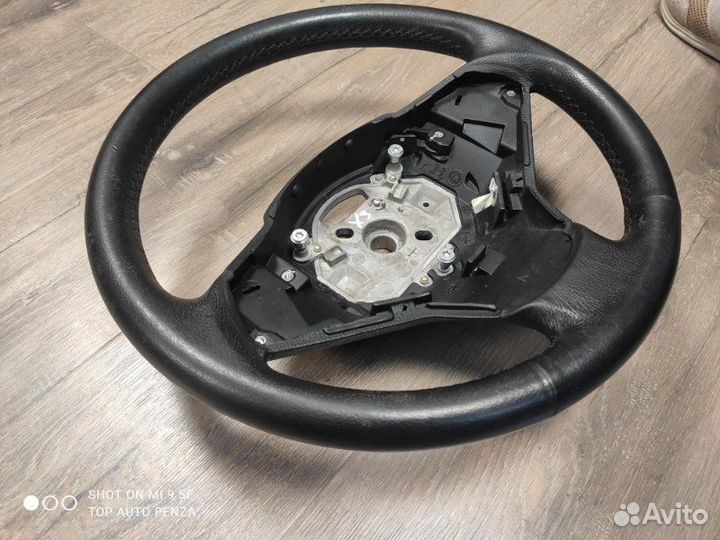 Руль Bmw X3 2.0D E83 N47 2009