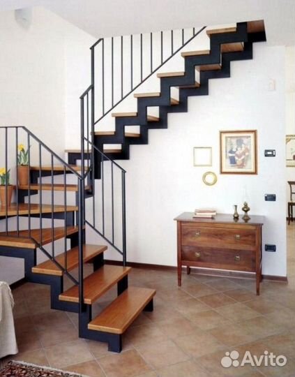 Лестница на второй этаж