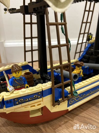 Lego пиратский корабль
