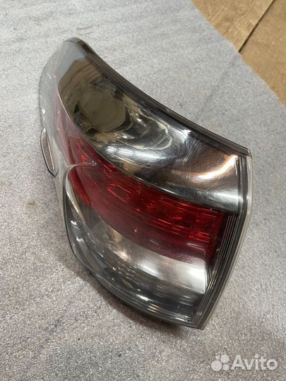 Фонарь задний оригинальный Lexus RX 350 3