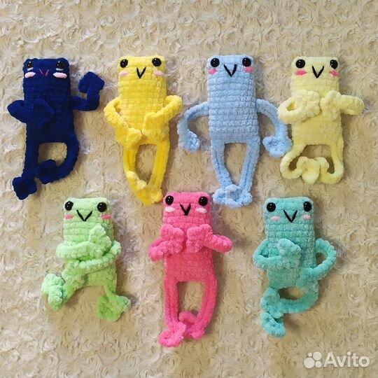 Вязаная лягушка