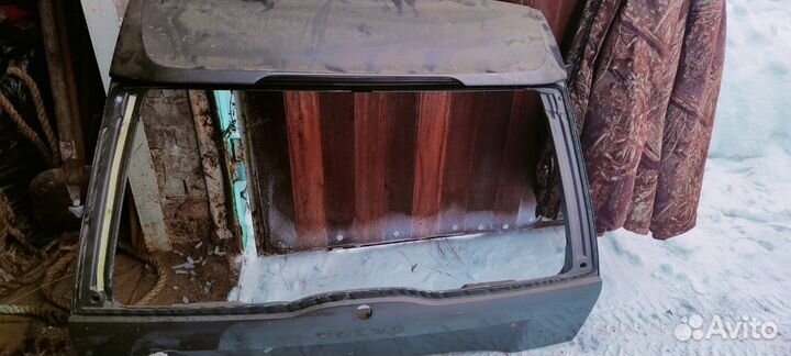 Крышка багажника volvo xc60