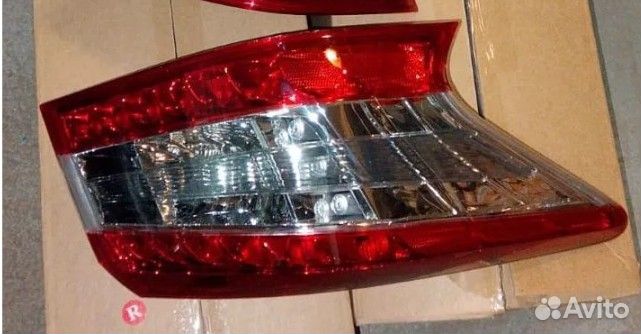 Фонарь левый в крыло Nissan Sentra B17