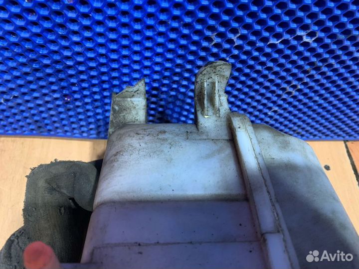 Бачок расширительный Kia Sportage 2 2004—2008