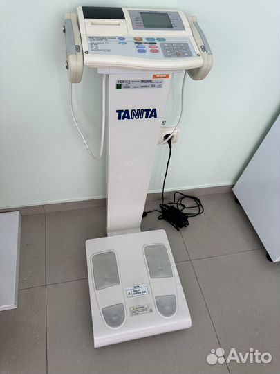 Весы медицинские Tanita BC-418 MA