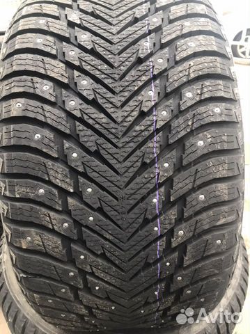 Nokian Tyres Hakkapeliitta 10p SUV 315/35 R21 и 275/40 R21 111T