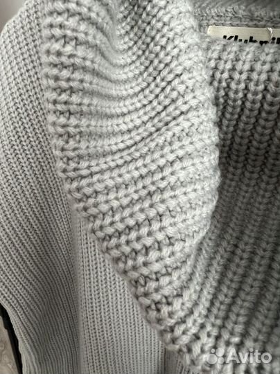 Свитер шерстяной женский