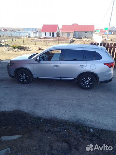 Mitsubishi Outlander 2.0 CVT, 2015, 99 000 км
