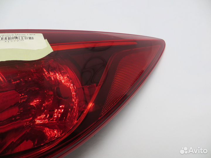 Фонарь правый задний Mazda 3 BM Седан