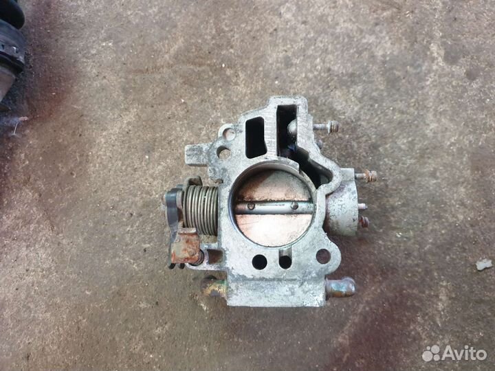 Дроссельная заслонка Ваз 2112 1148010