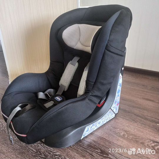 Детское автокресло Chicco 9-18кг