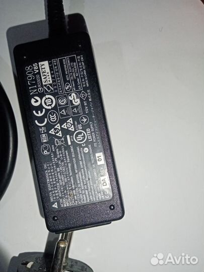 Блок питания для ноутбука
