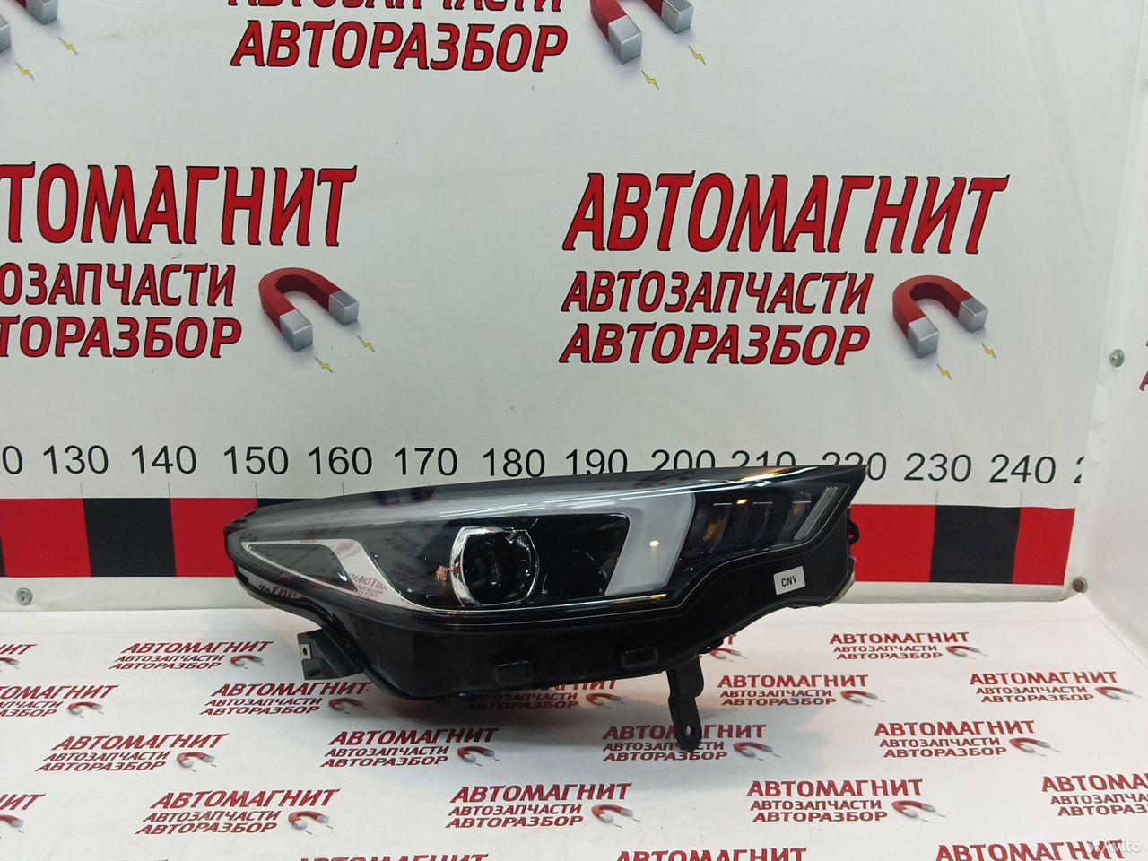 Фара передняя правая Омода S5