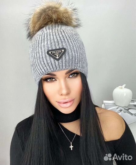 Шапка женская зимняя на флисе Prada