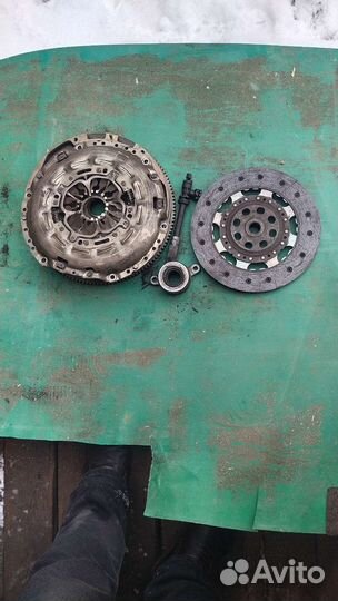 Маховик и корзина сцепления выжимной на Рено 3
