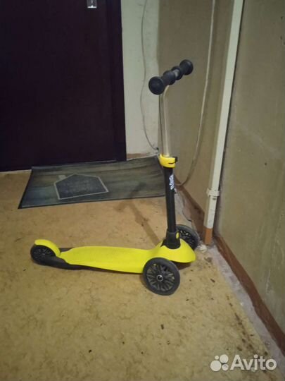Самокат детский трехколесный