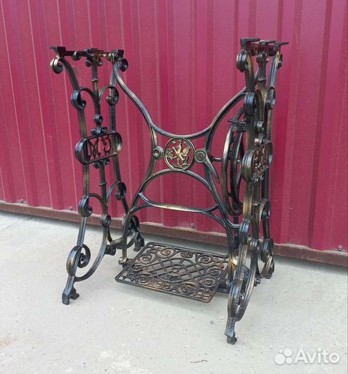 Станина от швейной машинки Veritas