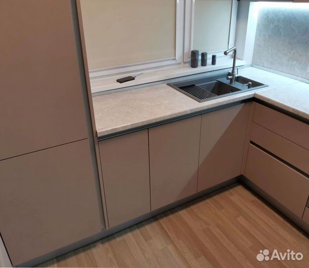 Кухонный гарнитур угловой