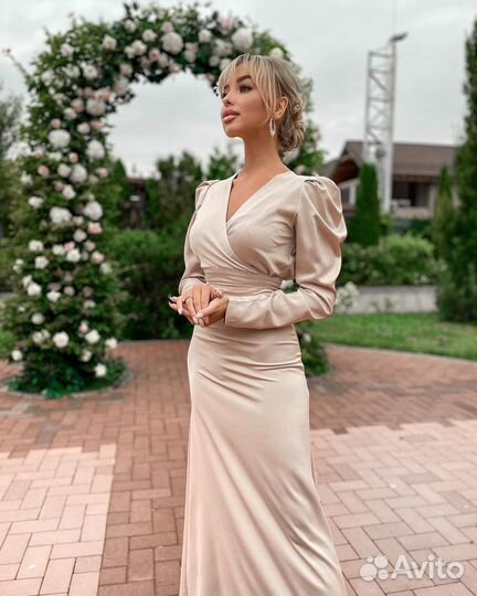 Ведущая свадебных выездных церемоний