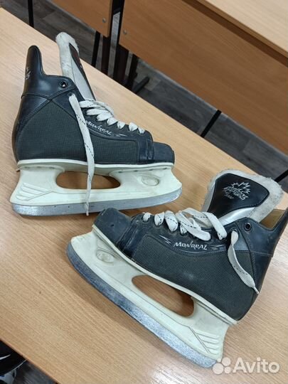 Коньки хоккейные
