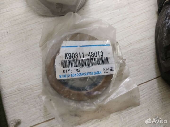 Ступичный подшипник и сальник ступицы передний