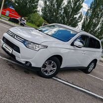 Mitsubishi Outlander 2.0 CVT, 2013, 201 500 км, с пробегом, цена 1 589 000 руб.