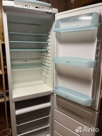 Холодильник electrolux