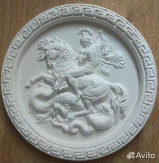 Картина из гипса