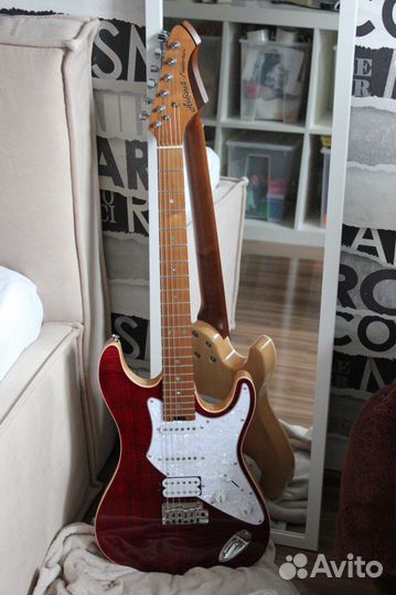 Электрогитара