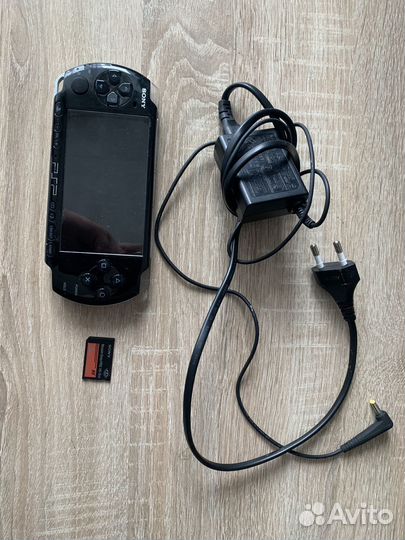 Sony PSP 3008 прошитая. 8 gb
