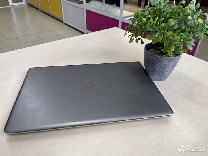 Современный/Компактный ноутбук HP