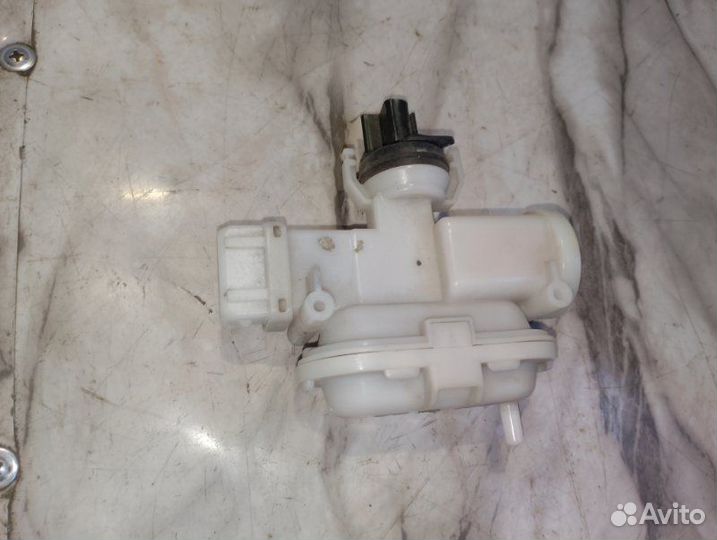 Активатор замка двери задний правый Volkswagen