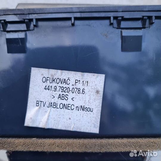 Дефлектор воздушный правый skoda felicia1.3