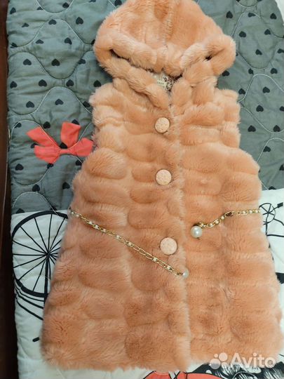 Безрукавка для девочки