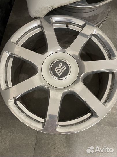 Rolls-royce wraith капот