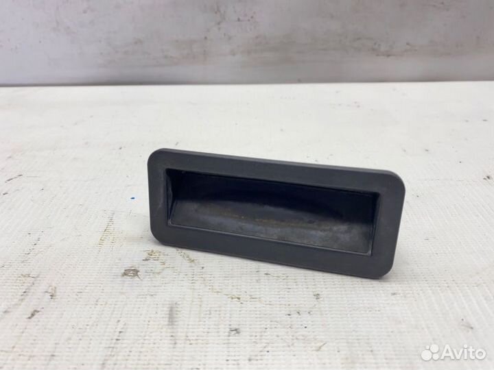 Кнопка багажника Ford Focus 2 hwda 2006
