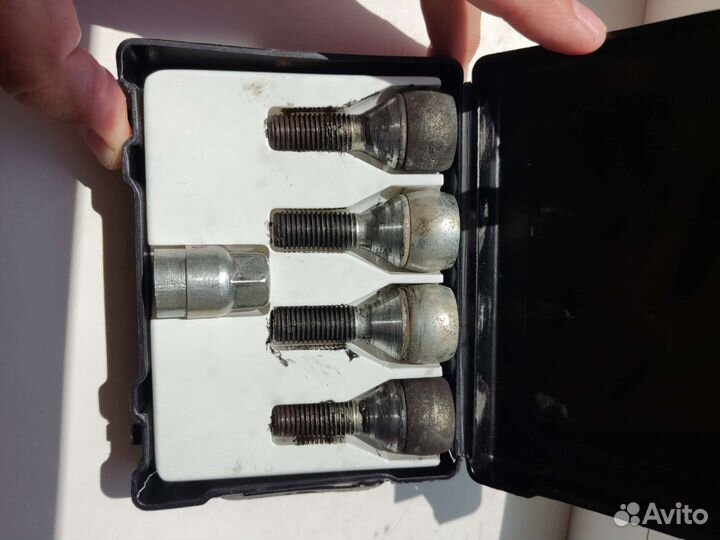 Секретные болты