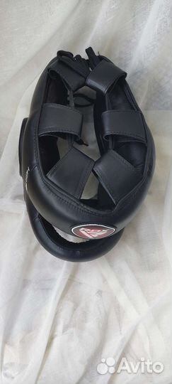 Шлем для единоборств