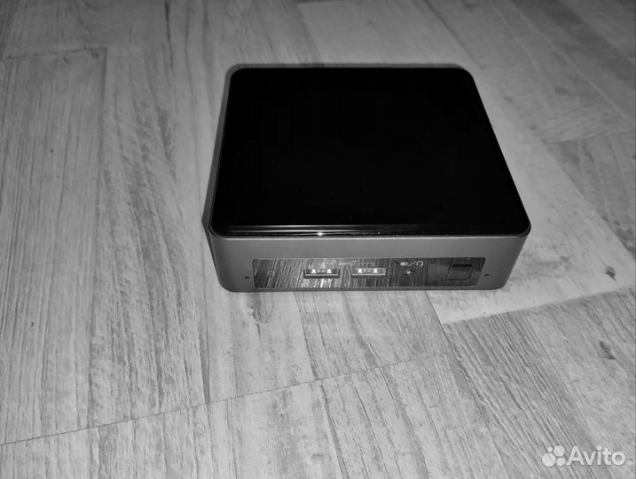 Intelnuc 8 i5 bek2