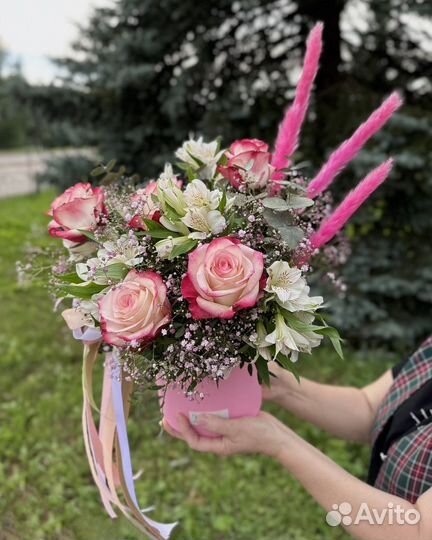 Букет цветы в коробке
