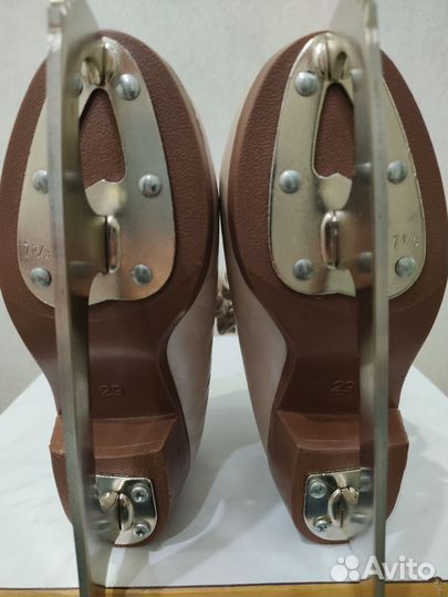 Коньки фигурные