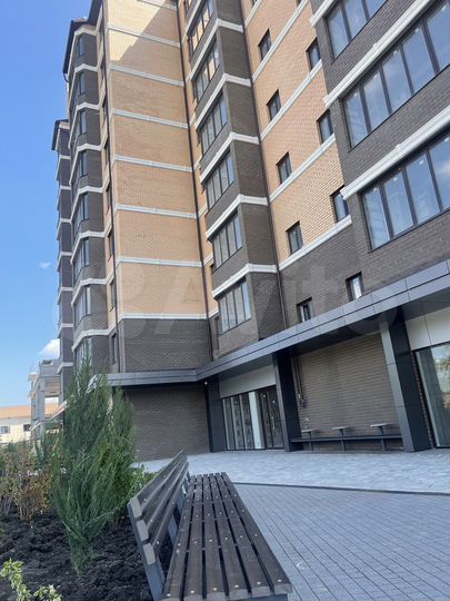 2-к. квартира, 71 м², 2/9 эт.