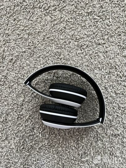 Беспроводные наушники