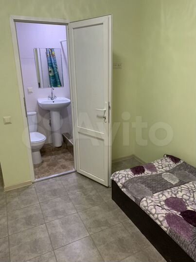 Комната 12 м² в > 9-к., 1/3 эт.